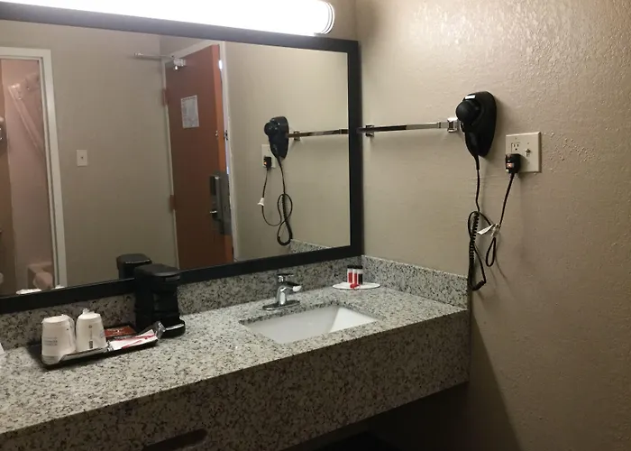 Super 8 By Wyndham