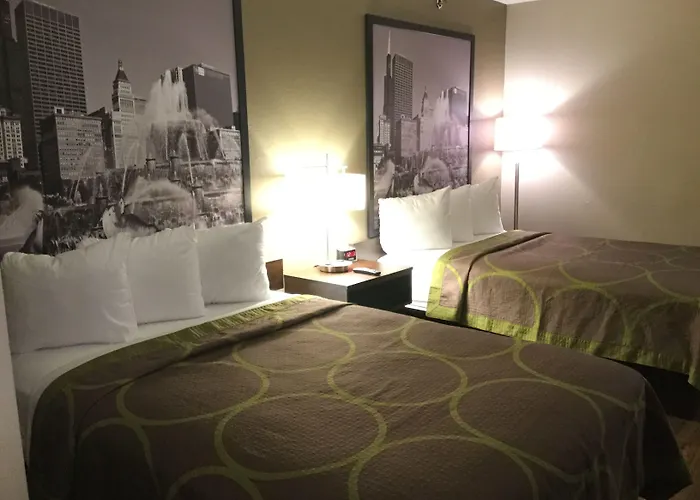 Super 8 By Wyndham Hotel 2*